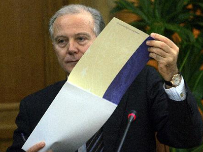 Μαύρες ημέρες προβλέπονται στην έκθεση της ΤτΕ