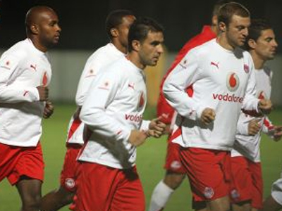 «Έπιασαν» δουλειά οι «ερυθρόλευκοι»