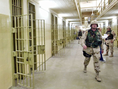 Mυστική έκθεση αποκαλύπτει βασανιστήρια στις φυλακές της CIA