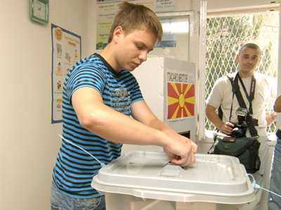 Χωρίς βία οι επαναληπτικές εκλογές στα Σκόπια