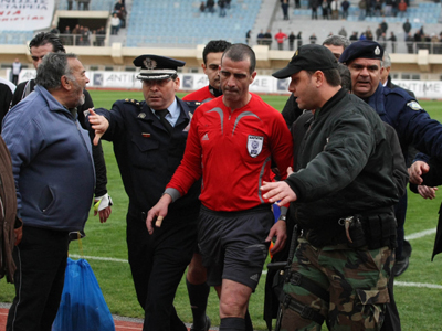 Παραπέμφθηκε μέχρι και παρατηρητής