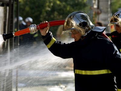 Φωτιά σε αποθήκη στο Βοτανικό