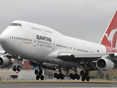 Νέα περιπέτεια για 200 επιβάτες της Qantas