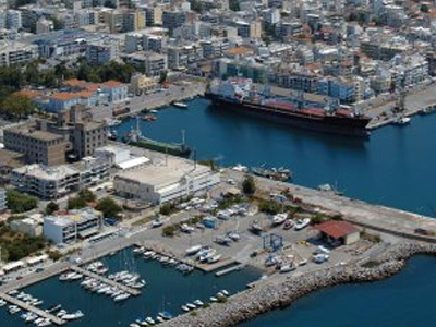 Περίεργο επεισόδιο και σύλληψη ναυτικού στη Καλαμάτα