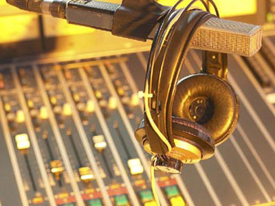 “Σίγησαν” δύο παράνομοι ραδιοσταθμοί στο Βόλο