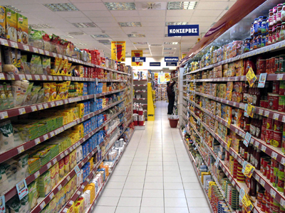 ”Θα δούμε” λένε τα σούπερ μάρκετ για τις τιμές