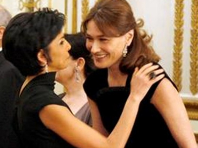 Συμφιλιώθηκαν οι ”άσπονδες φίλες” Κάρλα Μπρούνι και Ρασίντα Ντατί