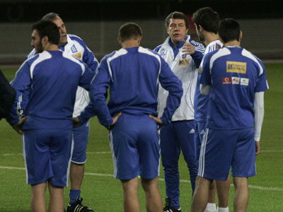 Ανακοίνωσε την αποστολή της Εθνικής ο Ρεχάγκελ