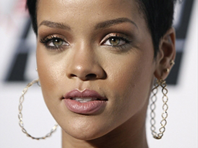 Θα παραστεί στη δίκη του Chris Brown η Rihanna