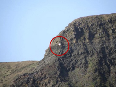 Αναρριχήθηκε 100μ. χωρίς σχοινιά για να φέρει βοήθεια