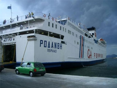 «Δένουν» τα πλοία οι ναυτικοί