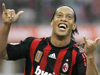 Ροναλντίνιο: Δεν πρόκειται να πάω στη Μάντσεστερ Σίτι