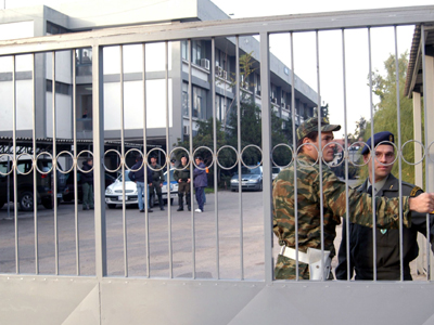 Γκαζάκια στο Στρατοδικείο του ΡΟΥΦ