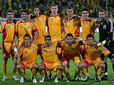 Στα πόδια της…