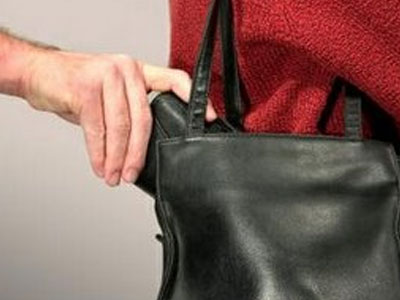 Στη “φάκα” οι τσαντάκηδες της Καλαμάτας