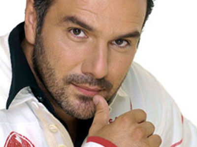 Ο Γρηγόρης Αρναούτογλου υπέγραψε με το μεγάλο κανάλι