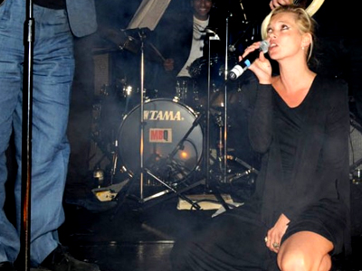 Στα πατώματα… για 75.000 δολάρια