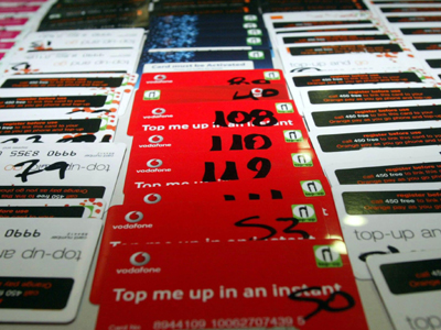 Έκλεβαν πιστωτικές κάρτες