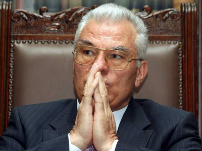 Σανιδάς: “Ναι” στις χειροβομβίδες κρότου-λάμψης