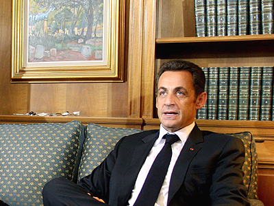 ”Κόκκινο πανί” για τα Σκόπια ο Σαρκοζί