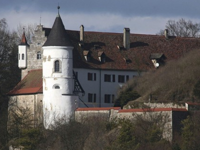 Πούλησε τον πύργο του ο Νίκολας Κέιτζ λόγω οικονομικής κρίσης