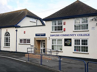 Έφηβος μαχαιρώθηκε γιατί τον άφησε το κορίτσι του