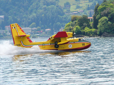 Αναγκαστική προσθαλάσσωση Canadair