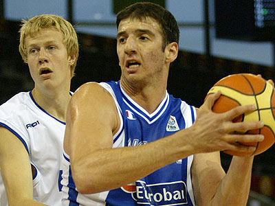 Επέστρεψε στους Γιούτα Τζαζ ο Κουφός