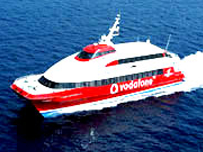 Ταλαιπωρία για τους επιβάτες του «Flying Cat I»