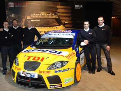 Η  Seat κατακτά και τους δύο τίτλους του παγκόσμιου πρωταθλήματος αυτοκινήτων τουρισμού