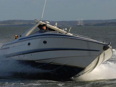 Τραυματισμός 21χρονης κατά τη διάρκεια αγώνα με σκάφη