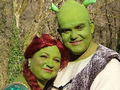 Παντρεύτηκαν ντυμένοι σαν… ήρωες ταινίας καρτούν