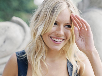 “Λαίδη Μάριαν” η Σιένα Μίλερ