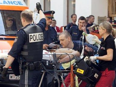 Άγριες συγκρούσεις στρατού – διαδηλωτών στην Ινδία