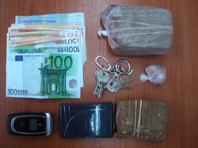 Συνελήφθη γυναίκα με μισό κιλό ηρωίνη