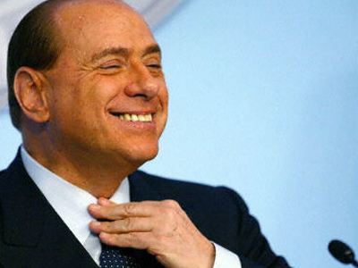 “Πέρασε” ο νόμος για την ασυλία του Μπερλουσκόνι