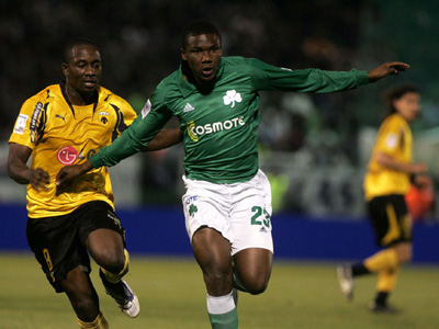 Ανανέωσε Σιμάο, ψάχνει προπονητή