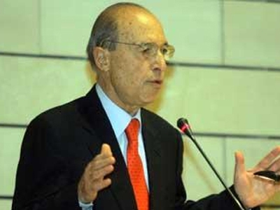 Πάει για πρόεδρος;