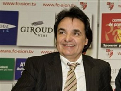 Πρόεδρος – προπονητής στη Σιόν