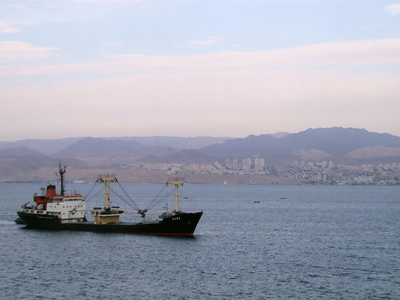 Βυθίστηκε πλοίο στην Ερυθρά Θάλασσα