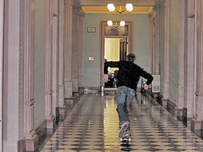 Έκανε… τη ζωή πατίνι στον Λευκό Οίκο ο  Tony Hawk