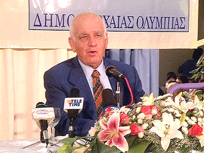 Πέθανε ο Γιάννης Σκουλαρίκης