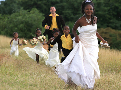 Ταυτόχρονος γάμος 21 ζευγαριών λόγω οικονομικής κρίσης