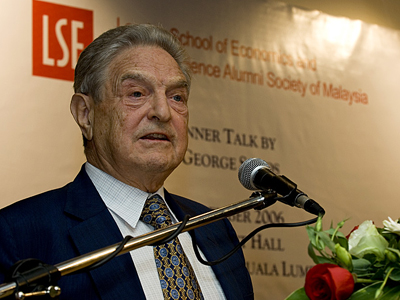 Κινδυνολογεί ο Τζωρτζ Σόρος σε βάρος της Μεγάλης Βρετανίας