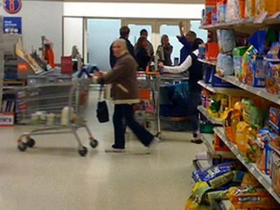 Ληστεία σε σούπερ μάρκετ στη Μεταμόρφωση