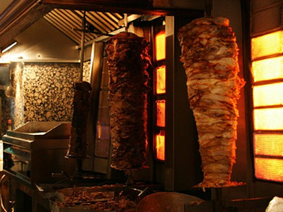 “Καλάμιτι Τζέην” γελοιοποίησε δύο Αλβανούς στην Καλλίπολη