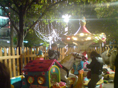 Έκαψαν το… ταχυδρομείο στο «χωριό του Αϊ Βασίλη»