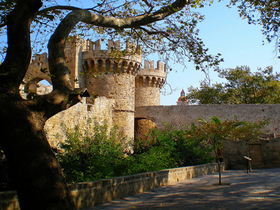 Αυτοκτόνησε πέφτοντας από κάστρο της Ρόδου
