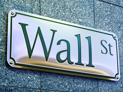 Όλο και πιο βαθιά στην ύφεση η οικονομία των ΗΠΑ