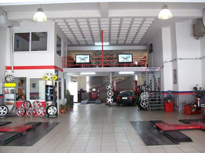 Ειδικά συνεργεία μικροεπισκευών για αυτοκίνητα και μοτοσυκλέτες